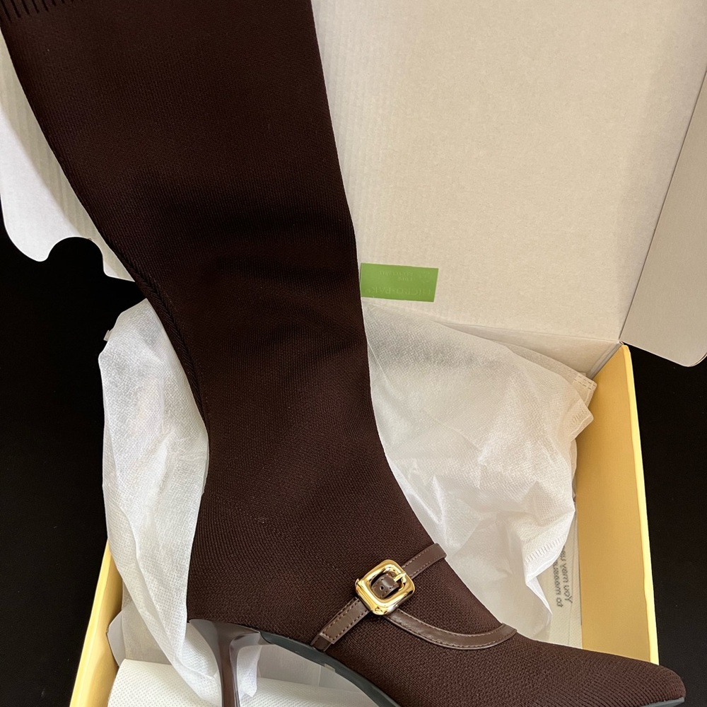 Cosy Island Elegant Brown Heeled Boots with Buckle